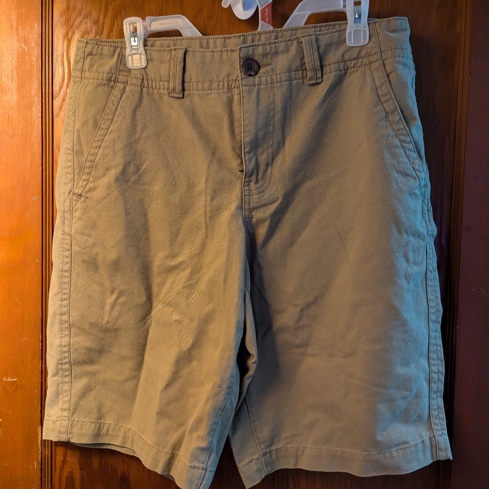 Men's shorts - size 32w
